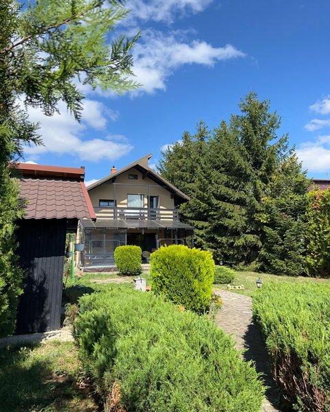 Prahova, casa mare P+1+M- 193 mp construiti, teren 1599 mp, in Brebu